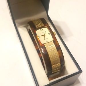 VERNIER Vintage Tortoise Tiger Eye and Gold Watch